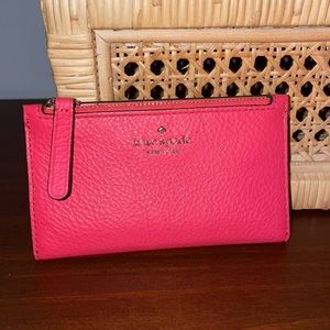 NWT. Kate Spade. Small Slim Bifold Wallet